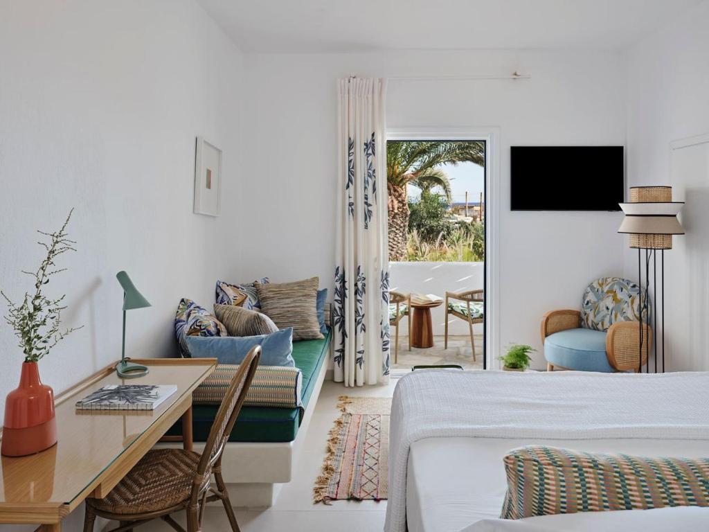 Myconian Sunrise Relais & Chateaux Hotel - 19