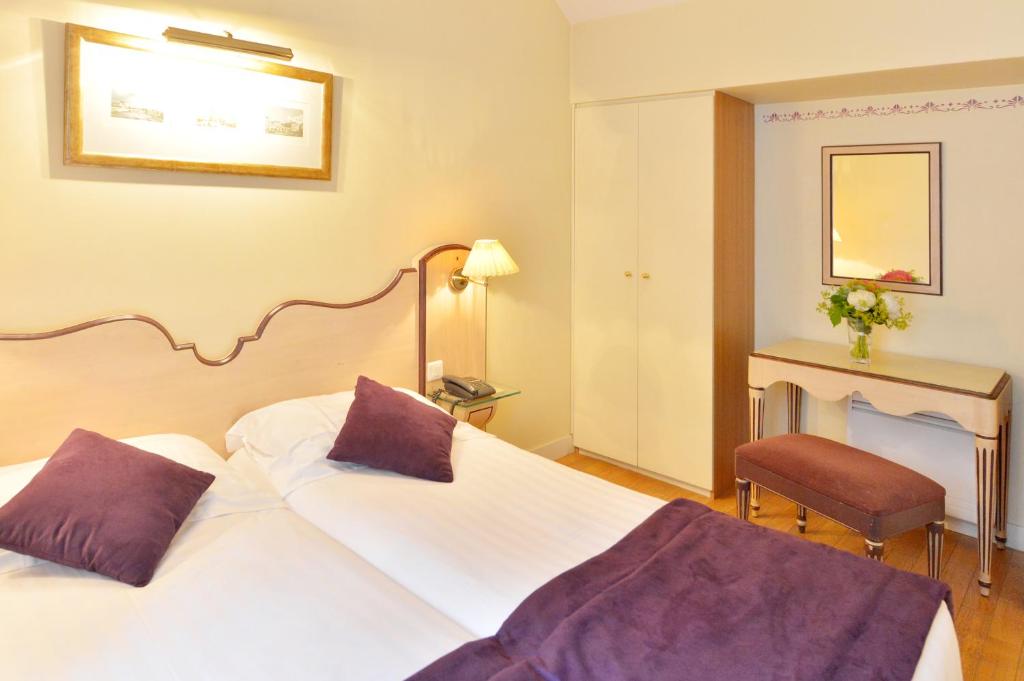 Hotel Suites Unic Renoir Saint-Germain - Resim 17