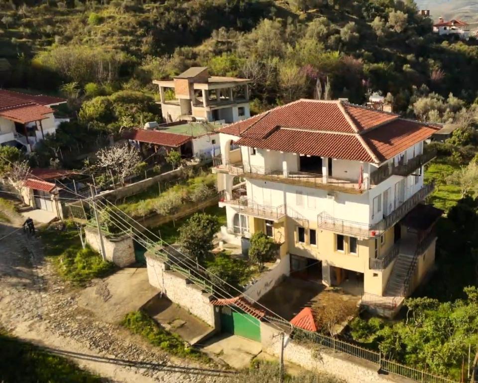 Το κτήριο όπου στεγάζεται  ο ξενώνας