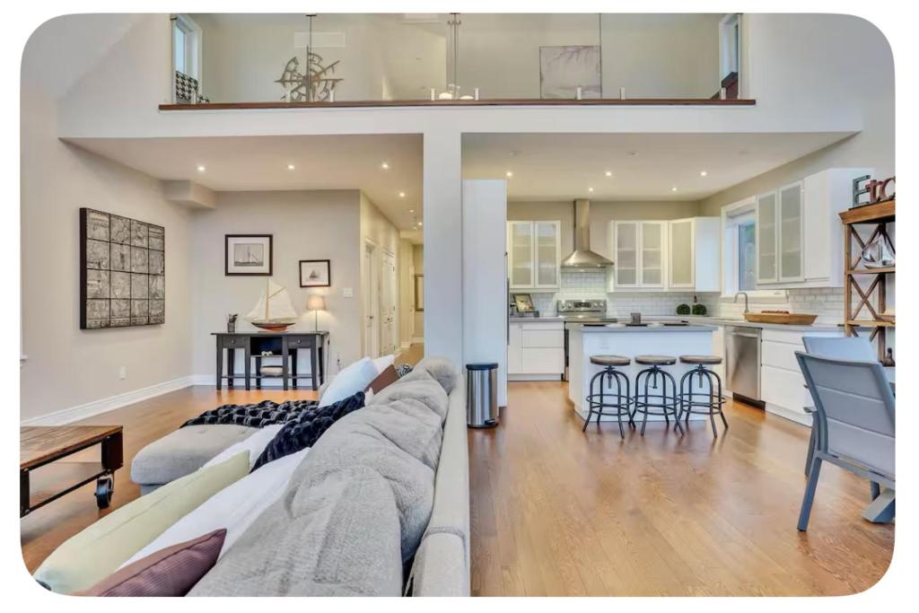 Χώρος καθιστικού στο Riverside Dreams