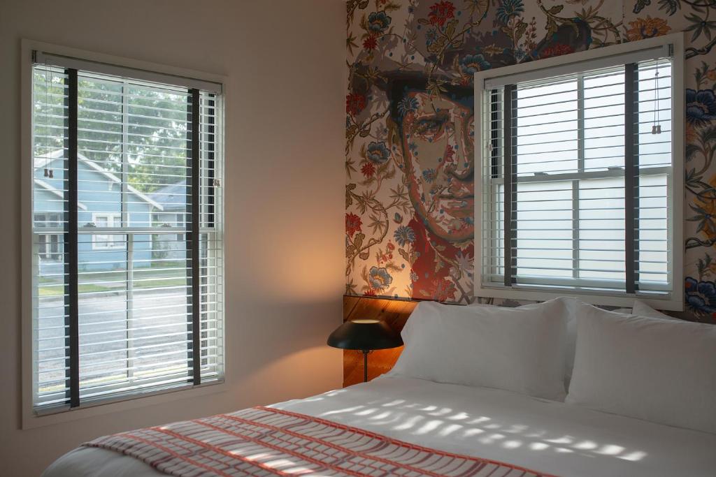 Talbot Commons Hotel - Habitación Deluxe Con Cama Extragrande