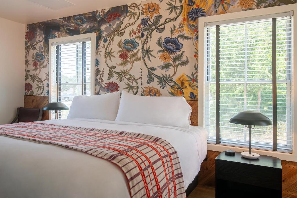 Talbot Commons Hotel - Suite Deluxe Con Cama Extragrande