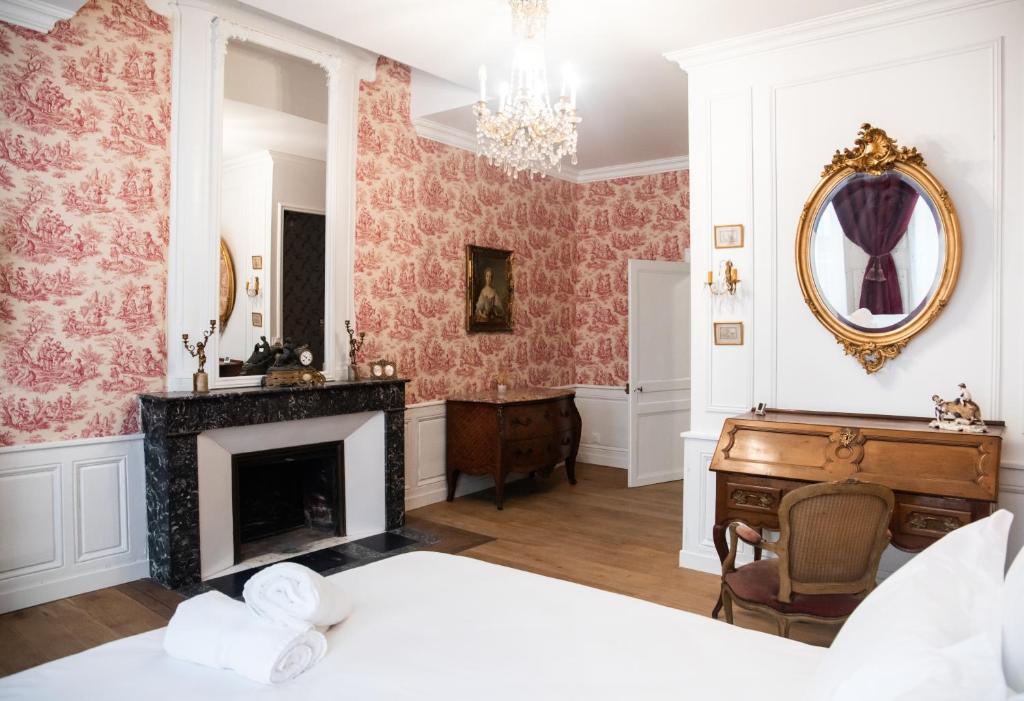 Maison la Louise - Double Room With Private Bathroom