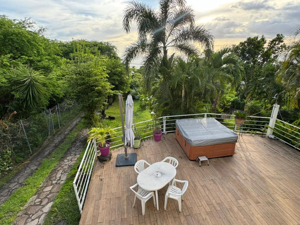 Κήπος έξω από το Douce Évasion