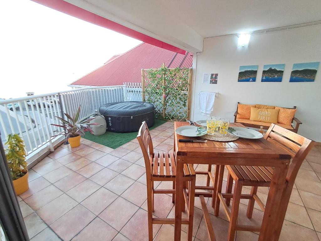 O zonă de relaxare la Duplex Mariposa