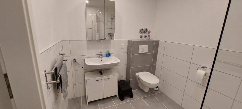 Ένα μπάνιο στο Ferienwohnung Monteurs Wohnung am Teutoburger Wald