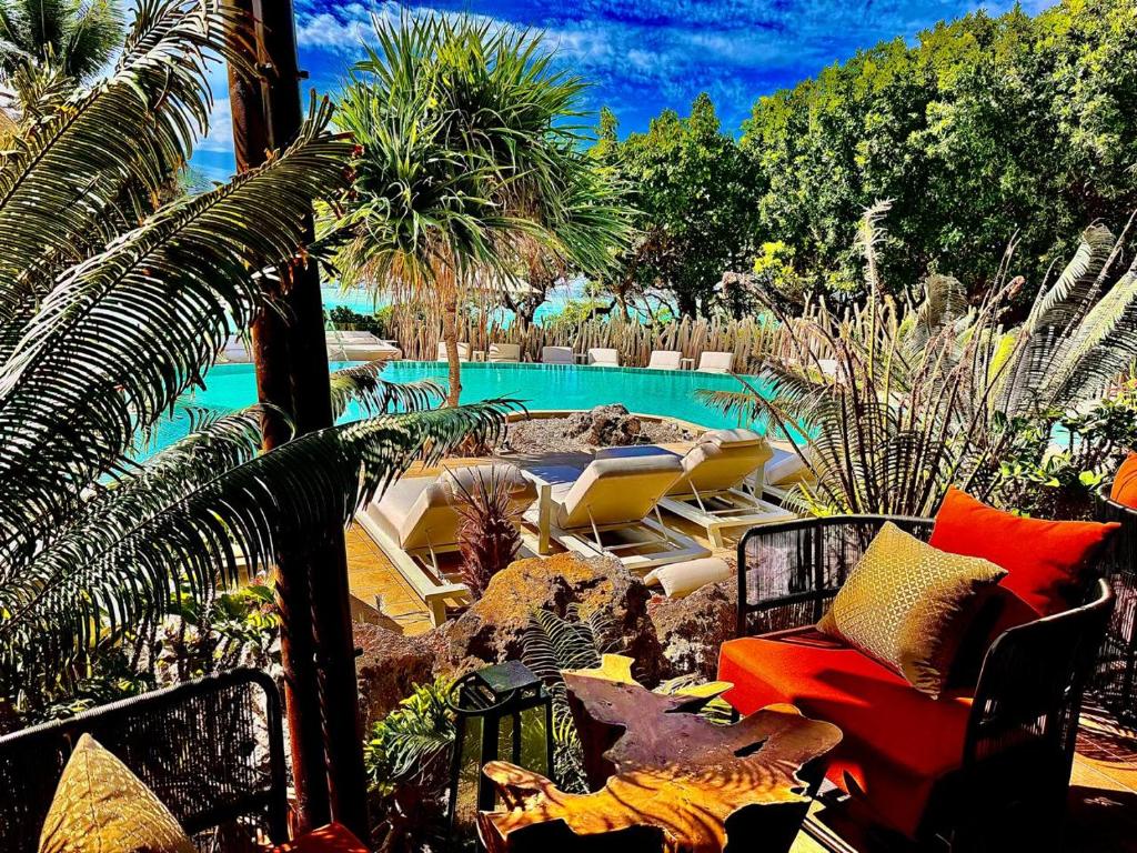 La alberca dentro o cerca de Hôtel WADRA BAY