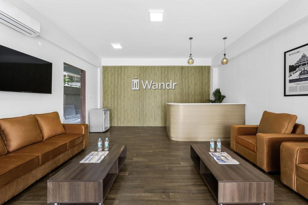 Χώρος καθιστικού στο Wandr Hotel- HSR Layout, Sector 7
