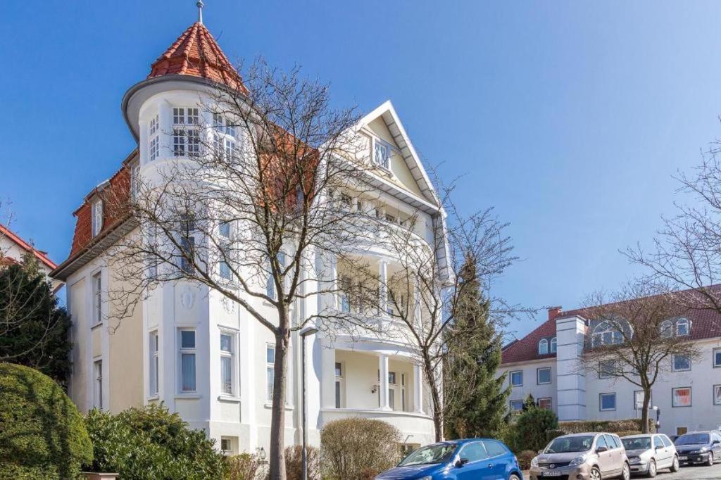 Το κτήριο όπου στεγάζεται  το διαμέρισμα