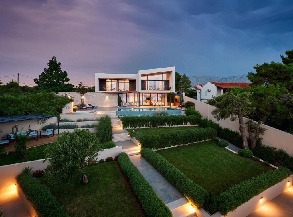 an aerial view of a house with a garden at Villa Katina in Sućuraj