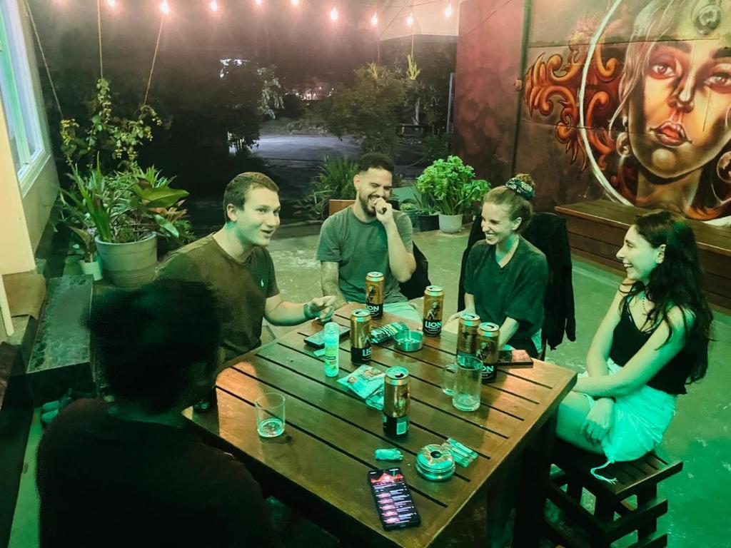 The Lake Round Guest House - 18