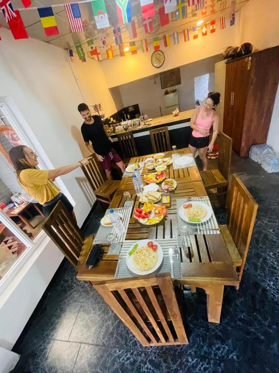 The Lake Round Guest House - 19