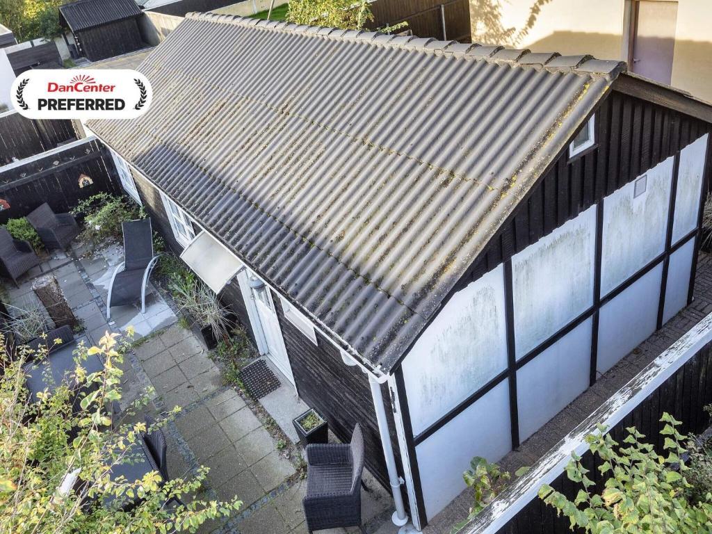 Bygningen som feriehuset ligger i