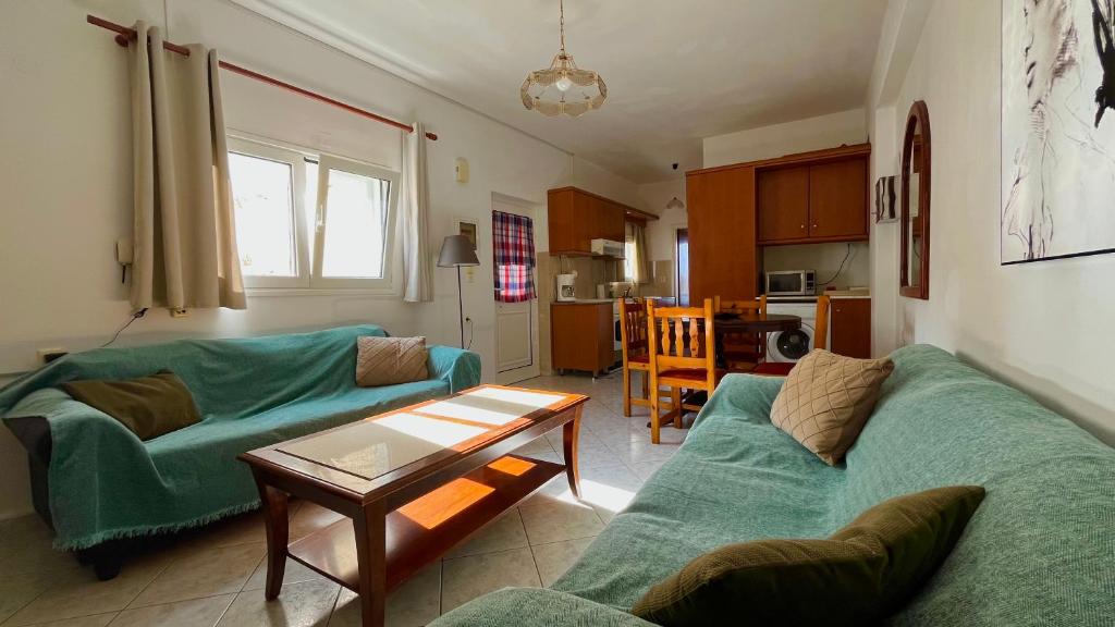 Χώρος καθιστικού στο Kagiabis' Home