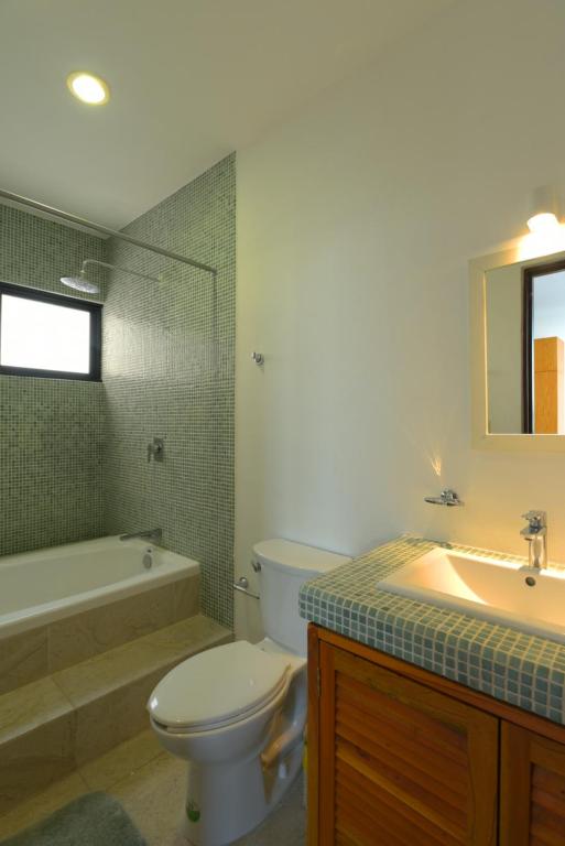 Koupelna v ubytování Yuum Ha Boutique Hotel