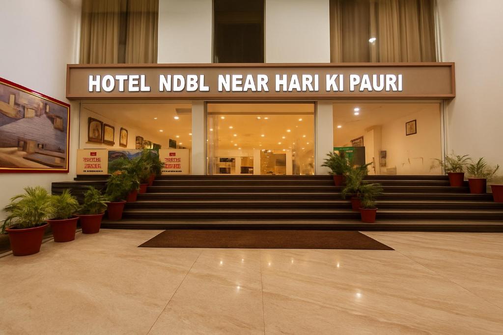 Φωτογραφία από το άλμπουμ του NDBL Hotel Near Hari Ki Pauri Haridwar I Free On-Site Parking σε Χαριντβάρ