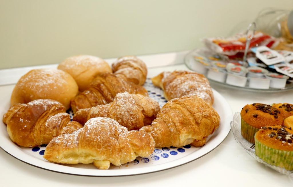 Jedlo v ubytovaní bed & breakfast alebo blízkom okolí