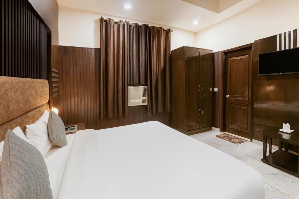 لابی و فضای عمومی The Radiance Hotel Near Ganga Ram & BLK Hospital - تصویر ۵