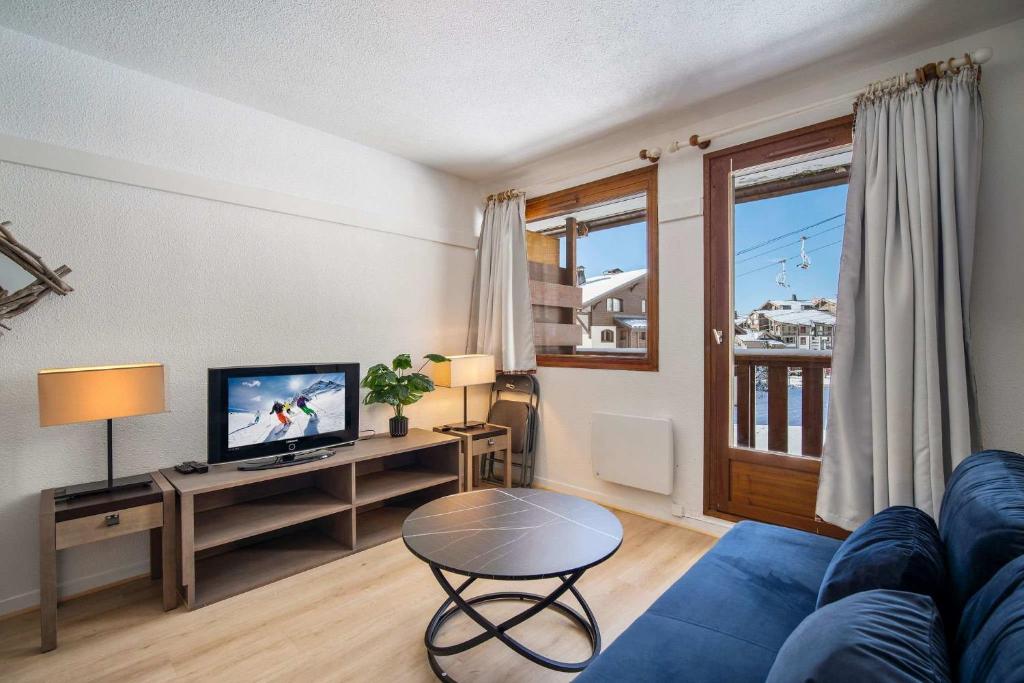 Mountain View Ski-In and Ski-Out Apartment - La Reine Blanche