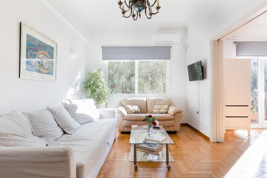 Central 5 Room Apartment
