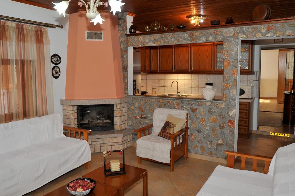 Χώρος καθιστικού στο Giotas home near Meteora