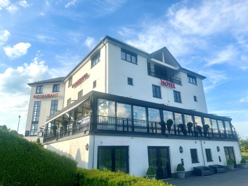 Clădirea în care este situat/ăhotelul