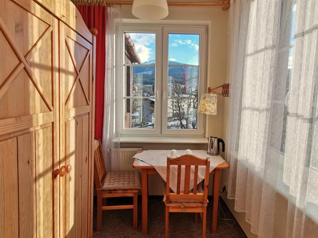 Pensjonat Jeleni Róg - Habitación Doble Con Vistas A La Montaña