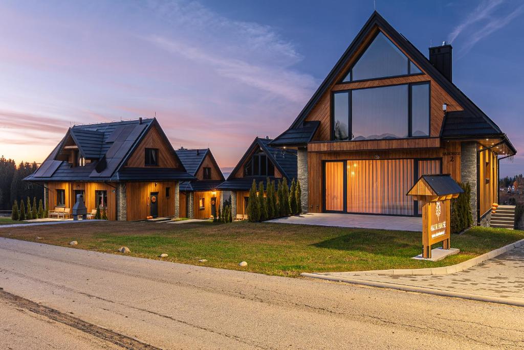 Tòa nhà nơi nhà nghỉ dưỡng tọa lạc