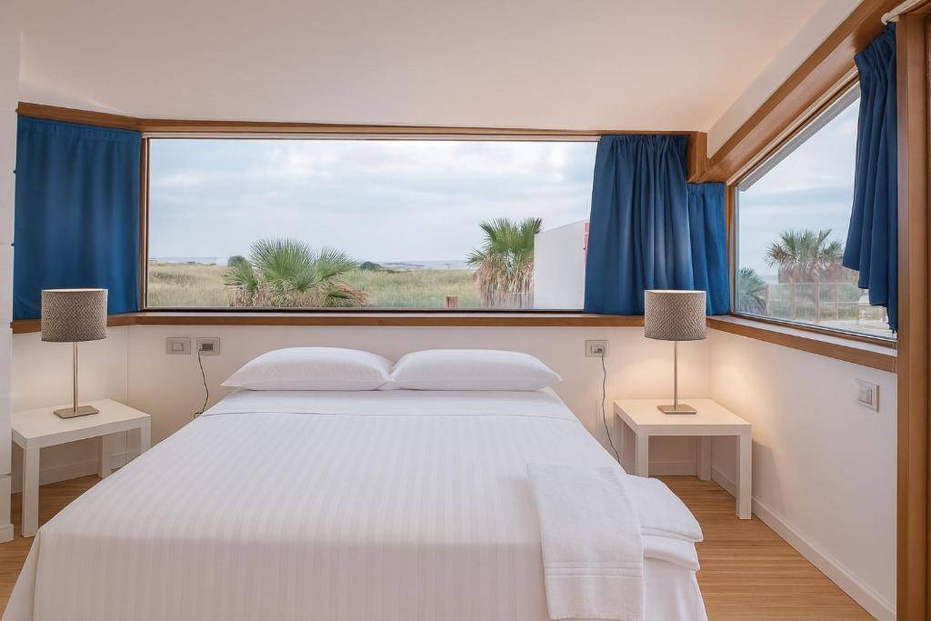 Ένα ή περισσότερα κρεβάτια σε δωμάτιο στο Lalena's Garden