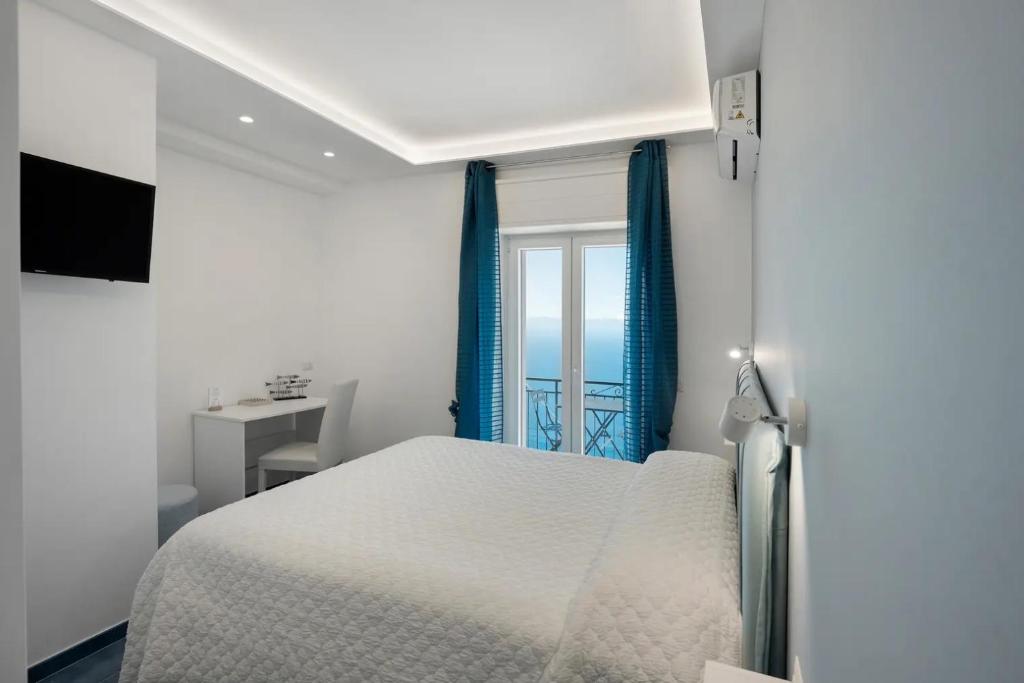 Blue View Luxury Rooms - Deluxe Double Room With Sea View