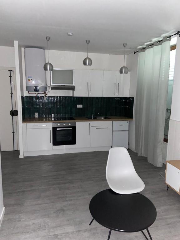 Η κουζίνα ή μικρή κουζίνα στο Joli Studio Moderne