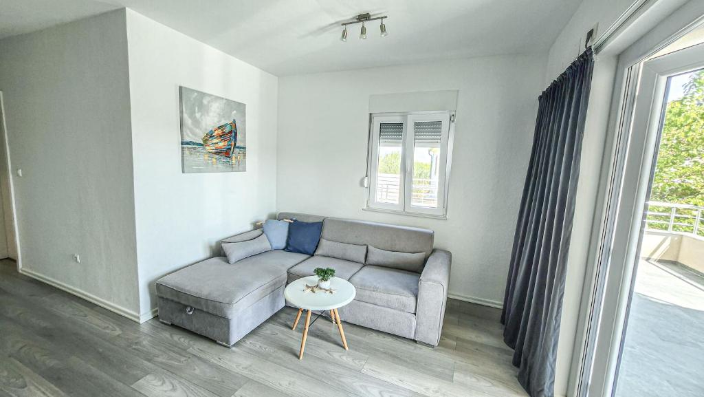 VisitAylinVis - Apartamento Con Vistas Al Jardín