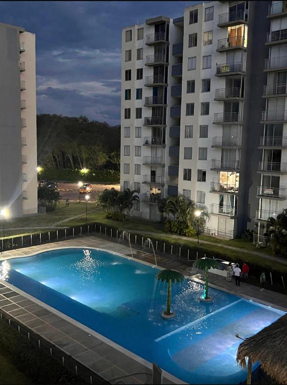 Bazén v ubytování Habitación Piscina Flandes nebo v jeho okolí