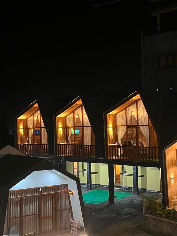 Swimmingpoolen hos eller tæt på Cabin Hillside Dieng