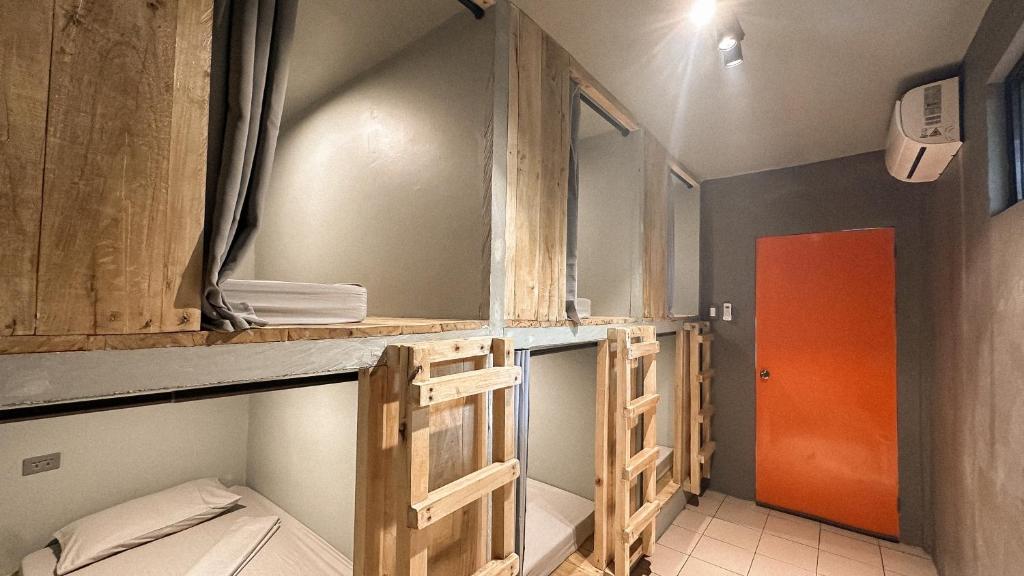 Koupelna v ubytování Resting Rabbit Hostel