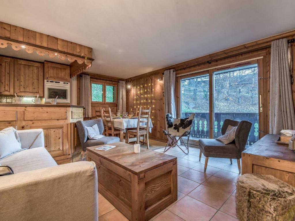 Appartement ski aux pieds, 6 pers, parking couvert - FR-1-411-1009