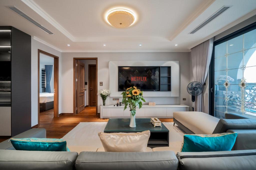 O zonă de relaxare la Duc Hoang Residence & Hotel West Lake