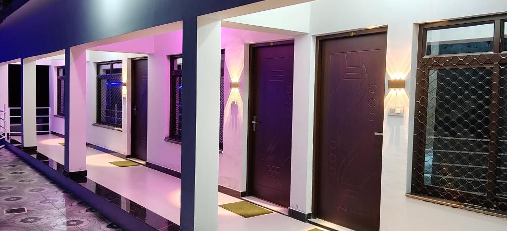 Фотография из галереи Shreyaksh Chopta Valley Resort в городе Sari