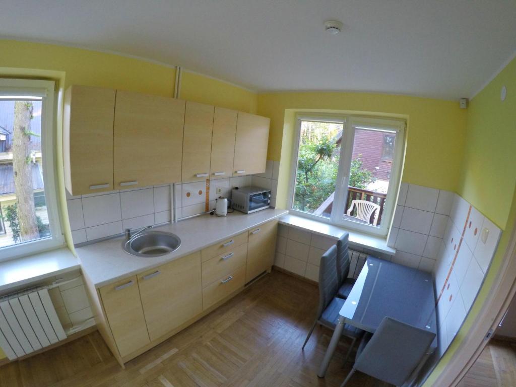 Kambarių nuoma Kačerginės kurorte - Habitación Doble Estándar Con Ventilador
