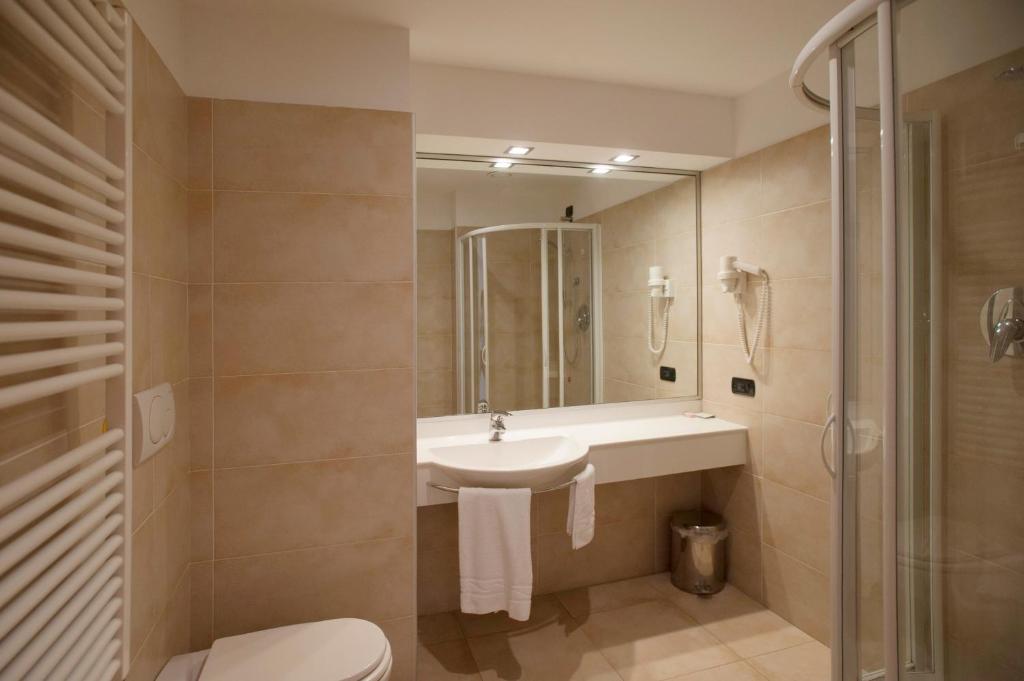 Kúpeľňa v ubytovaní AlbaResidence Masera26