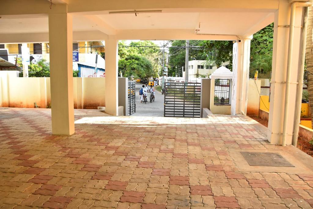 Φωτογραφία από το άλμπουμ του Riverland Stayz σε Tiruchirappalli