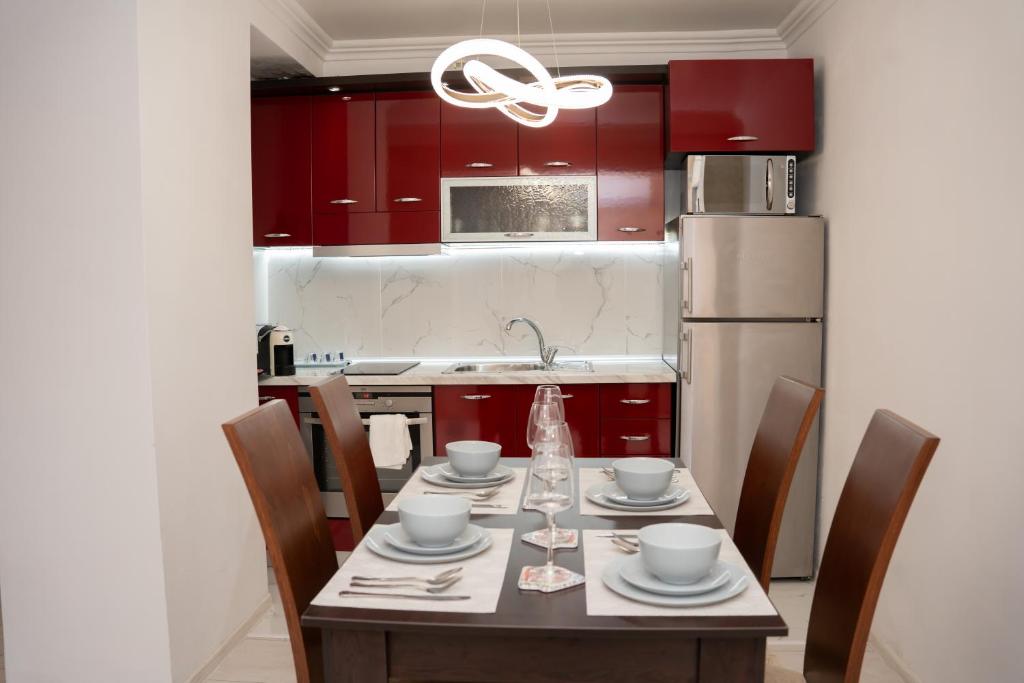 Η κουζίνα ή μικρή κουζίνα στο Къща за гости Шарон