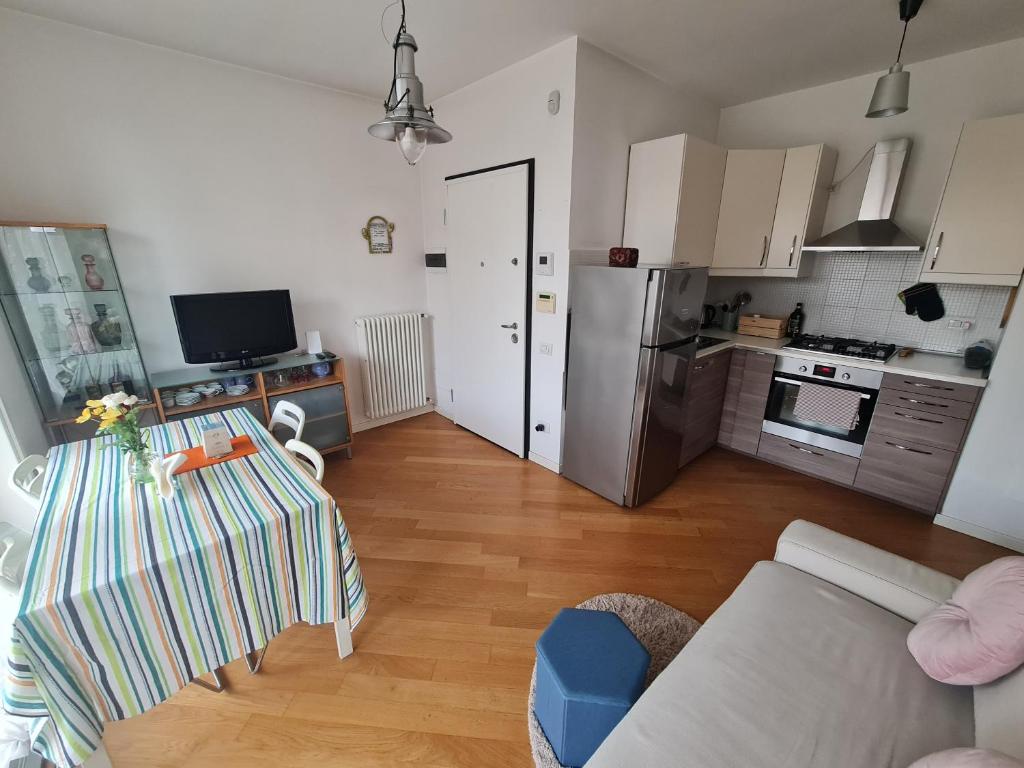 Sunny NoLo Milano Apartment