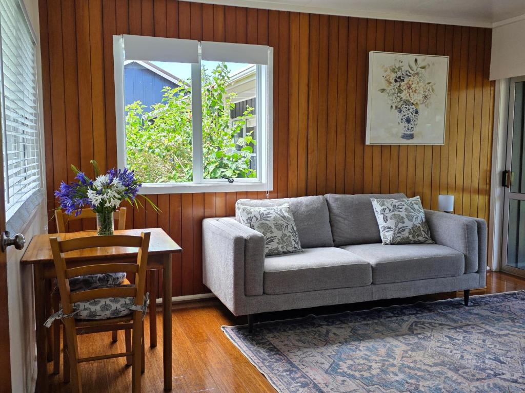 Istumisnurk majutusasutuses Fletcher Christian Apartments - Isabella Suites