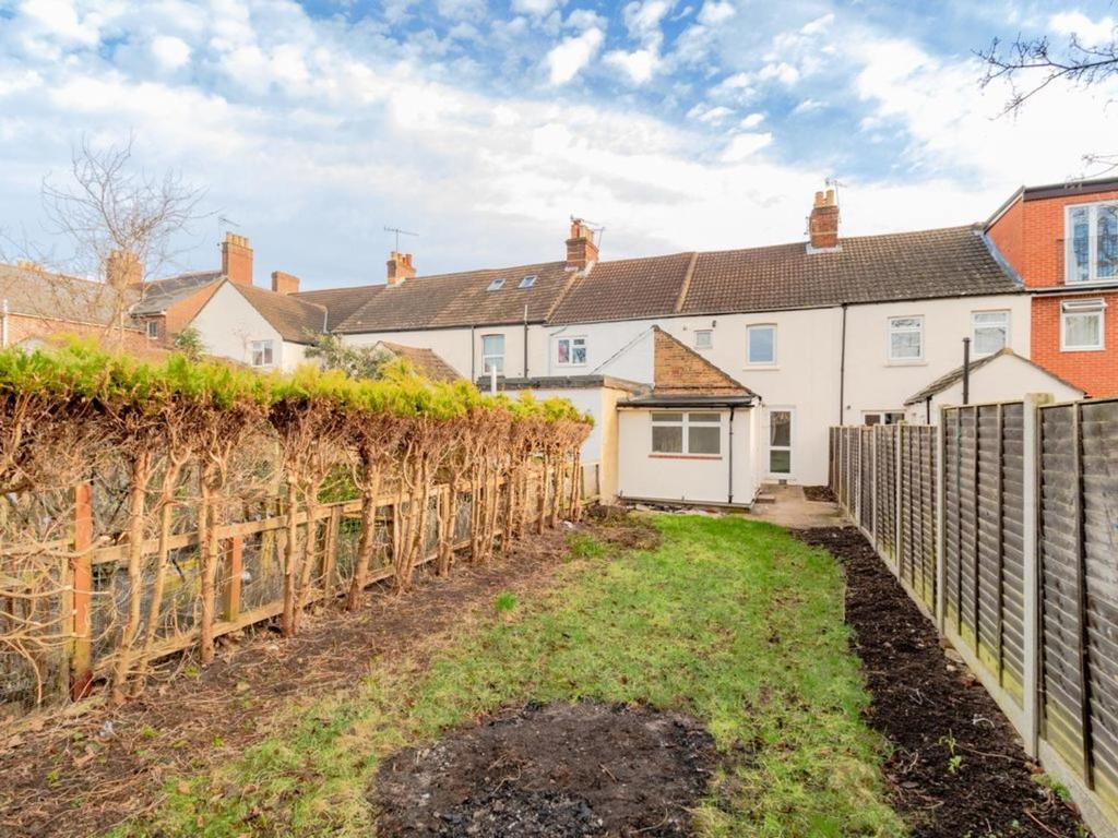 Κήπος έξω από το Private Room, closer to train station