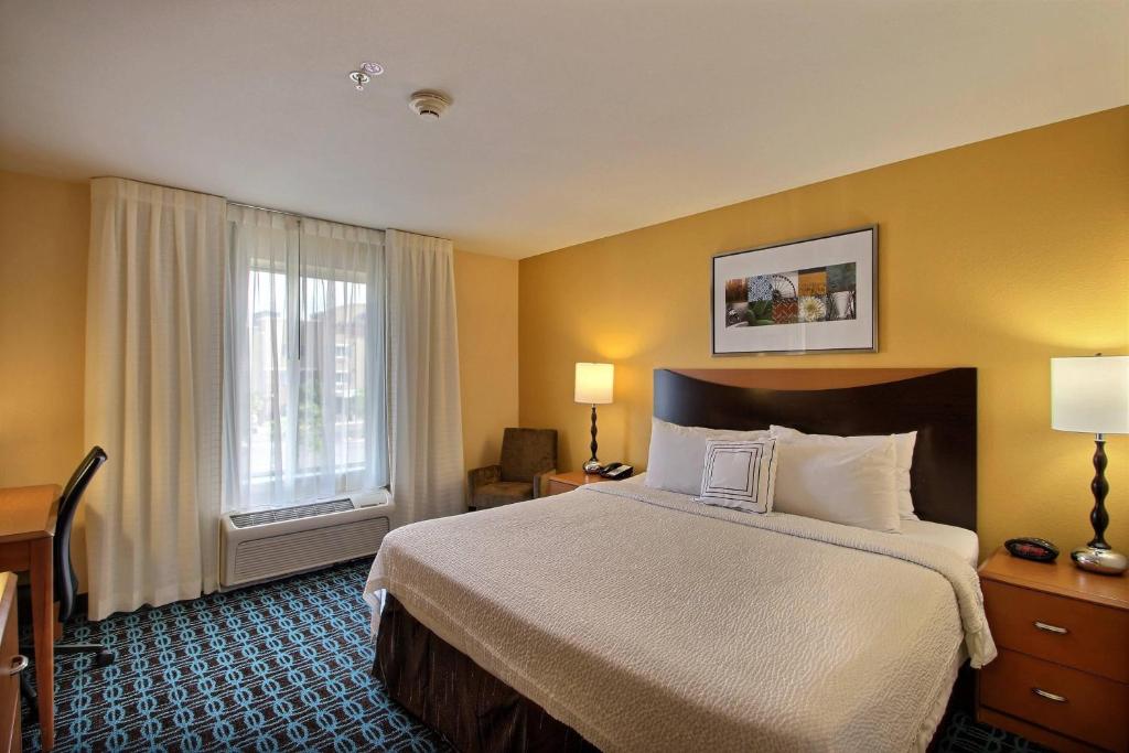 Fairfield Inn & Suites by Marriott Milwaukee Airport - Habitación King