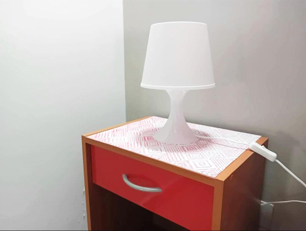 Casa Happy - La mansarda del sorriso con parcheggio privato a Valcorrente - 双人或双床间 - 带私人浴室