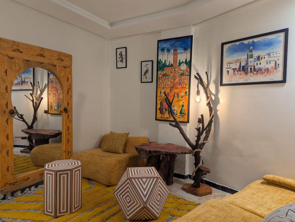 Χώρος καθιστικού στο Gueliz family Express