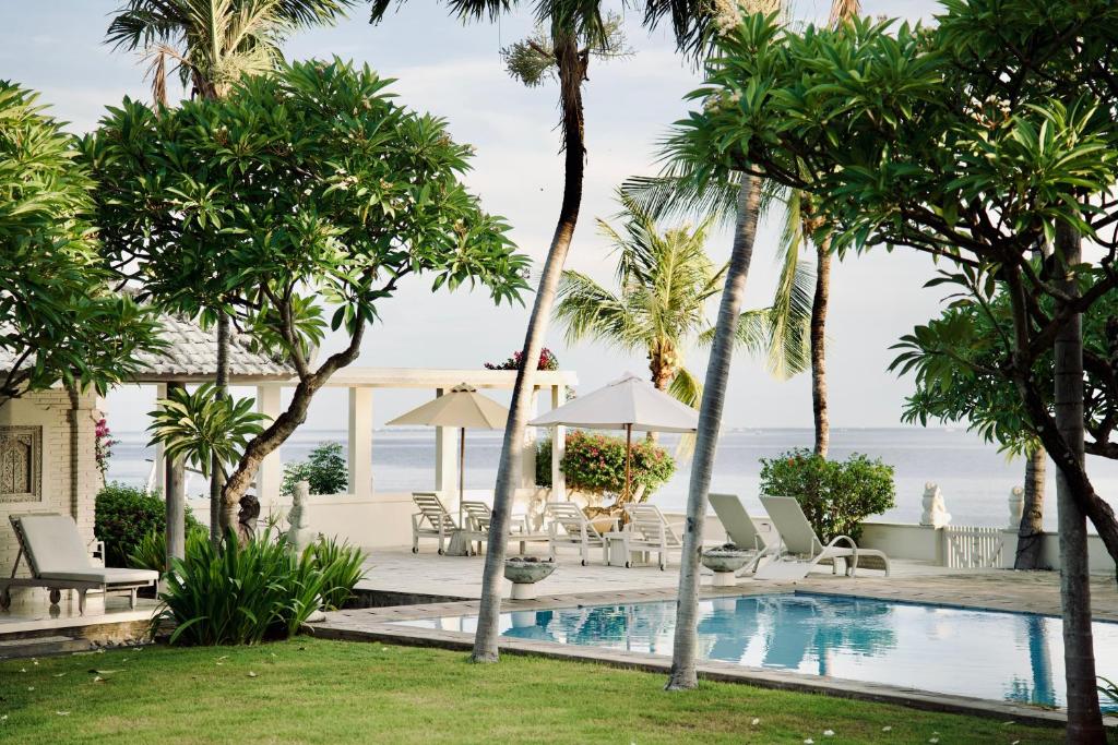 Πισίνα στο ή κοντά στο Dhauteya Villa