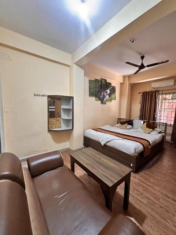 Ένα ή περισσότερα κρεβάτια σε δωμάτιο στο HOTEL OPERA Deluxe